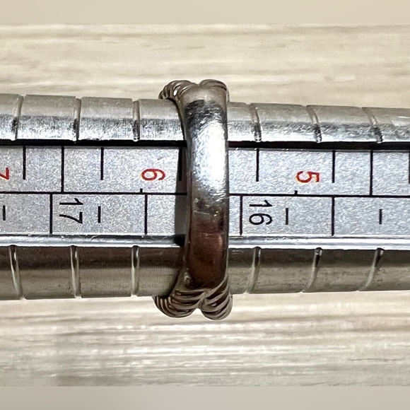 Designer Signed (B) Sterling Silver & Gold Wash Two Tone Twisted Cable Link Ring - Picture 10 of 10